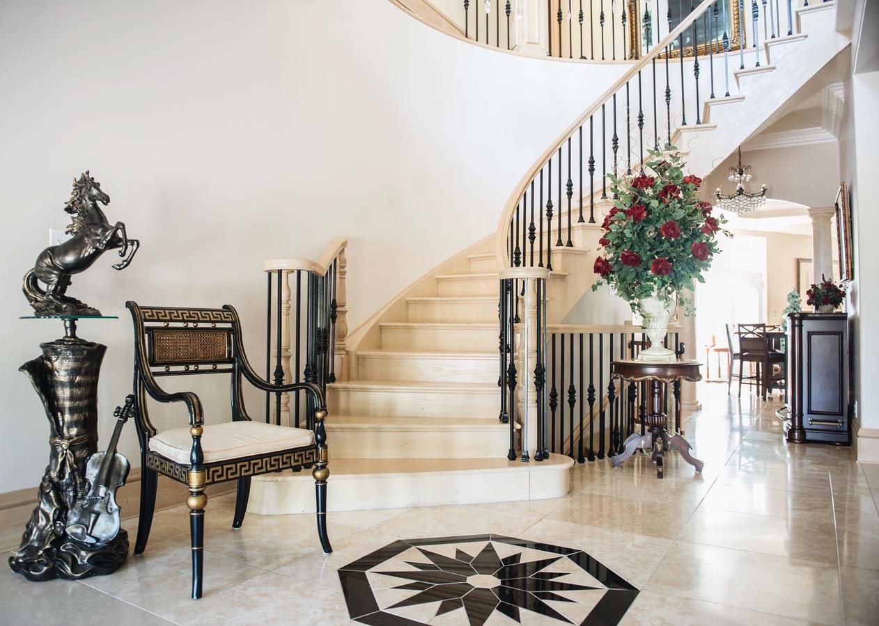 Jstlikehome - Luxury Mansion & Guesthouse ออตตาวา ภายนอก รูปภาพ